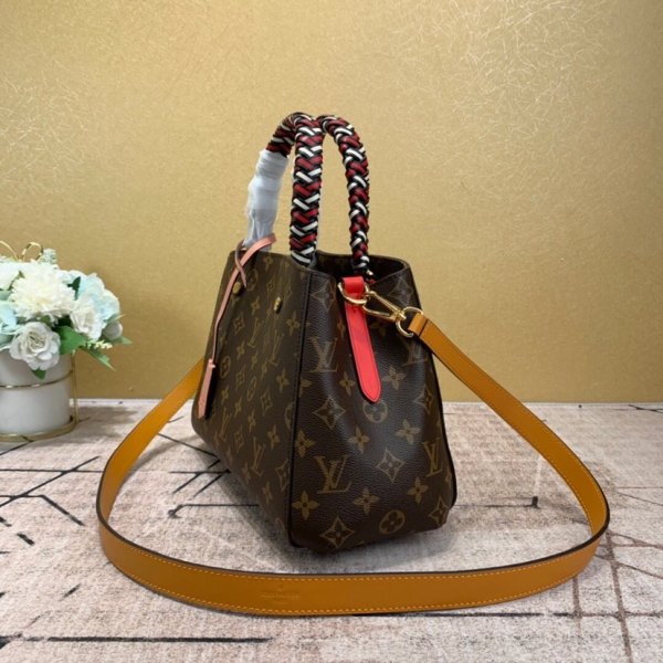 AAA Replica Louis Vuitton M58553 LV New Wave Chain Bag Smooth